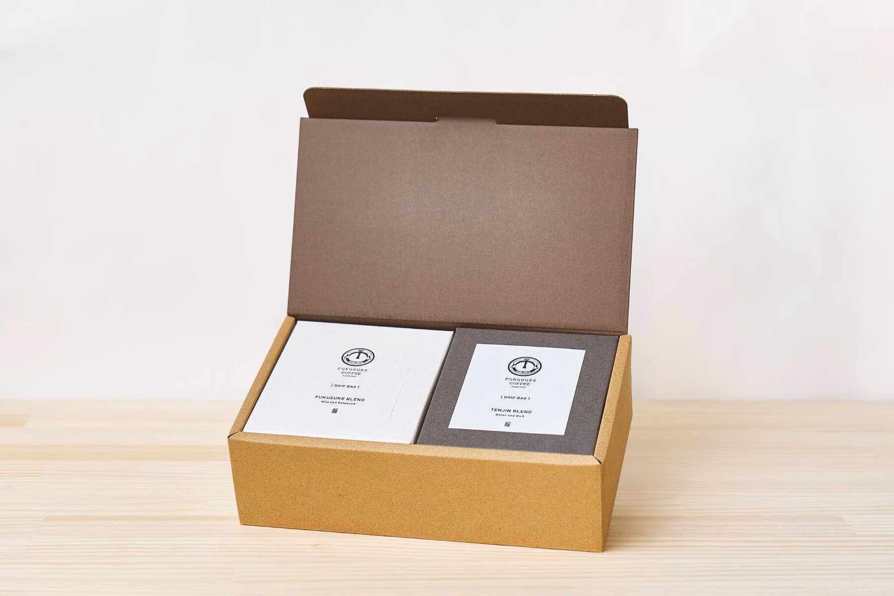 Black and White Drip Bag Gift Set