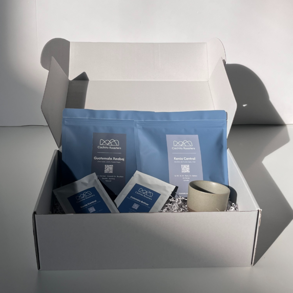 Pack Navideño con Taza Beige