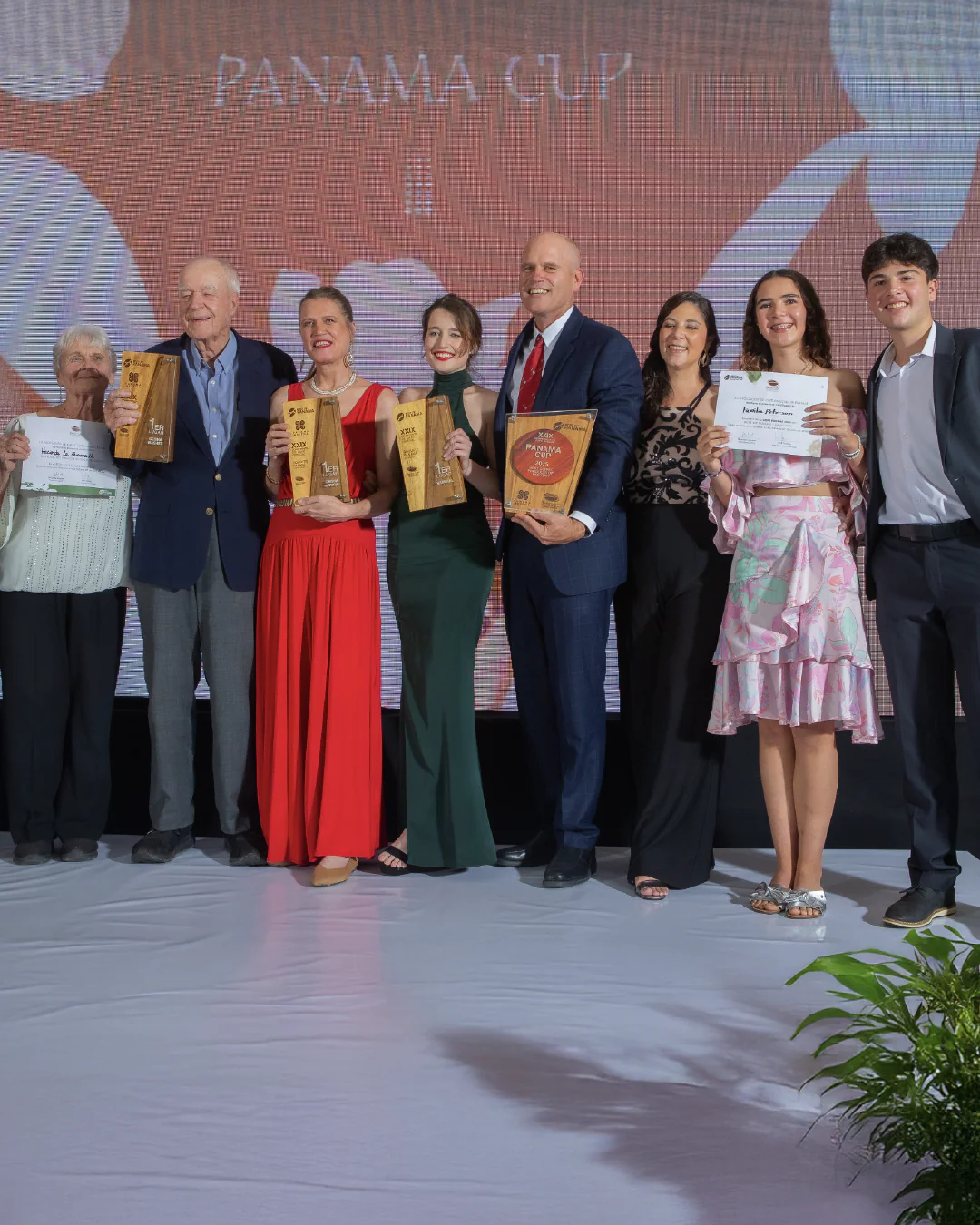 Hacienda La Esmeralda Vista 4FB